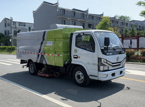 自動掃路車與8方掃路車價(jià)格解析 環(huán)衛(wèi)車輛投資指南